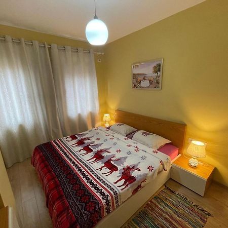 Ergi'S Host Apartment Tirana Zewnętrze zdjęcie